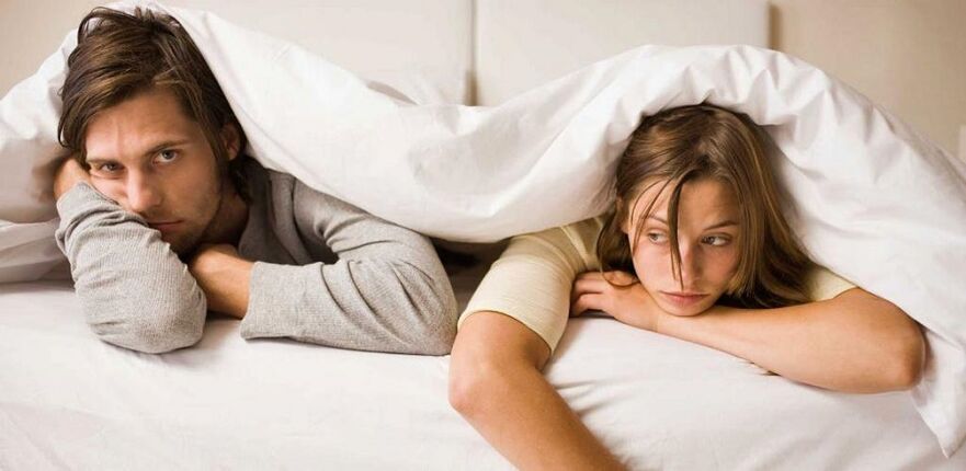 molesta muller e home con pouca potencia